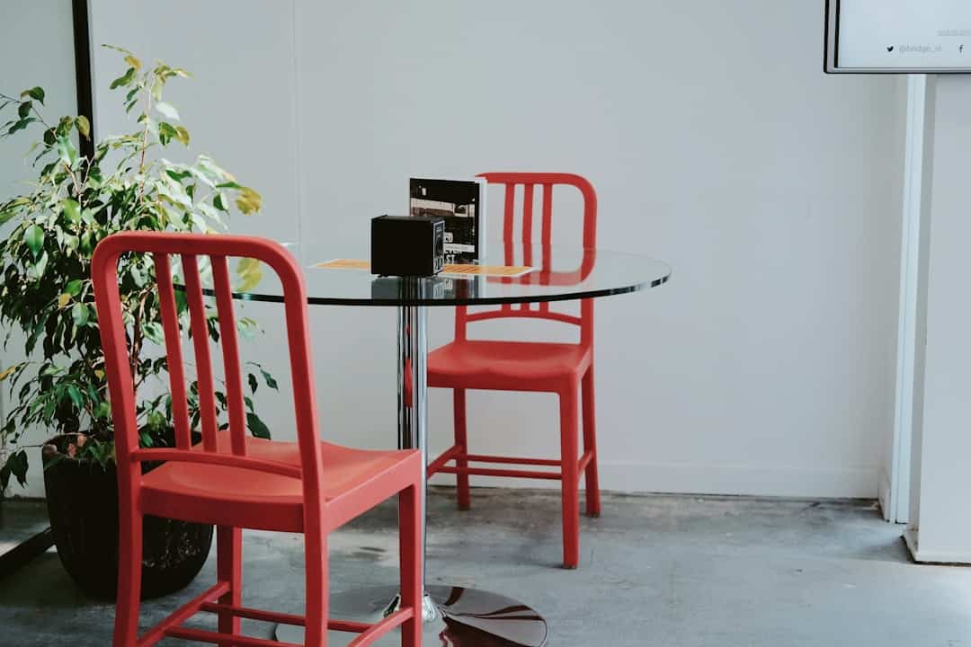 How to Maintain a Clean and Healthy Office Environment